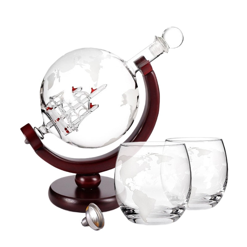 ELEGANT GLOBE DECENTER SET WITH TWO WHISKEY GLASSES